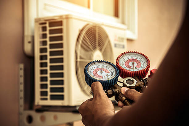 Professional Hvac Maintenance technician working in Temple, GA